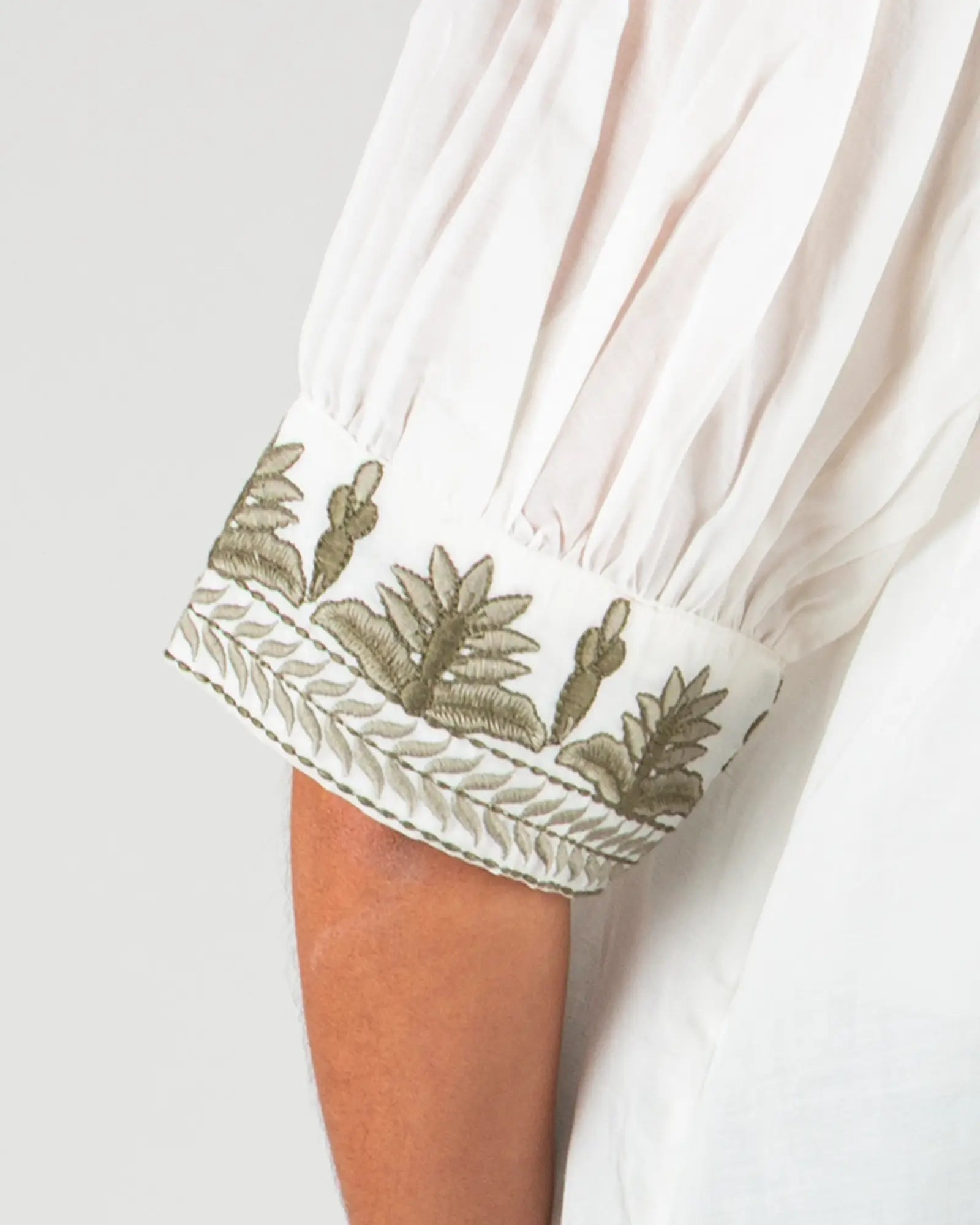 Blusa donna in voile di cotone ricamato Bianco e Verde