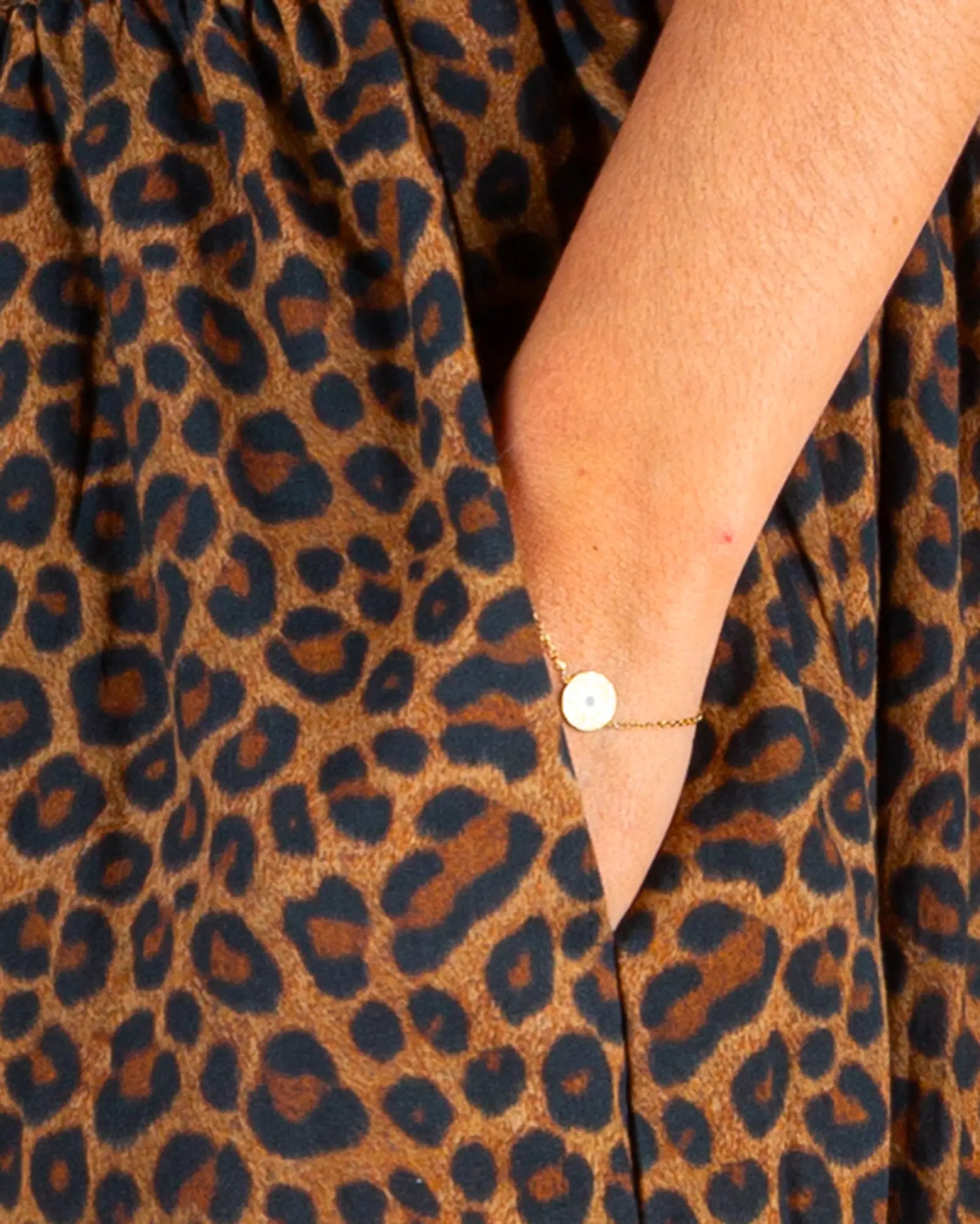 Jupe longue femme fluide Léopard, zoom sur la matière – Bokabas