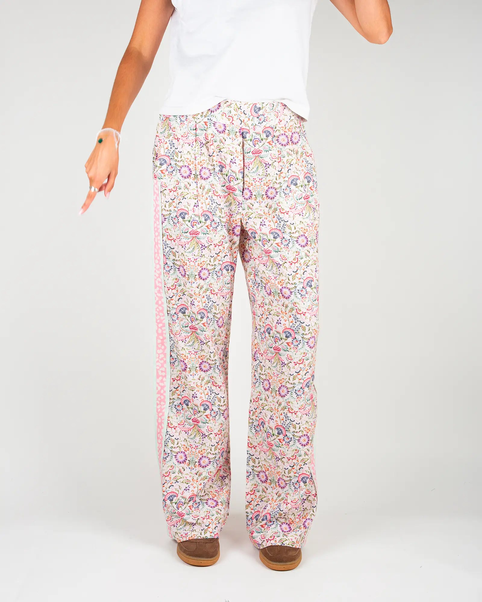 Pantalon fluide femme imprimé Febre, vue de face – Bokabas