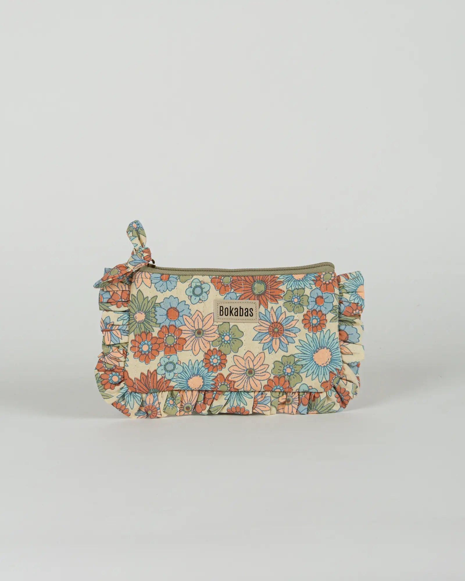 Pochette matelassée à froufrous Retro, vue de face – Bokabas