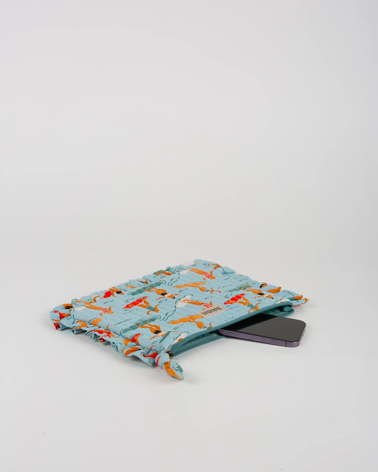 Pochette matelassée à froufrous Surf, vue de dessus – Bokabas