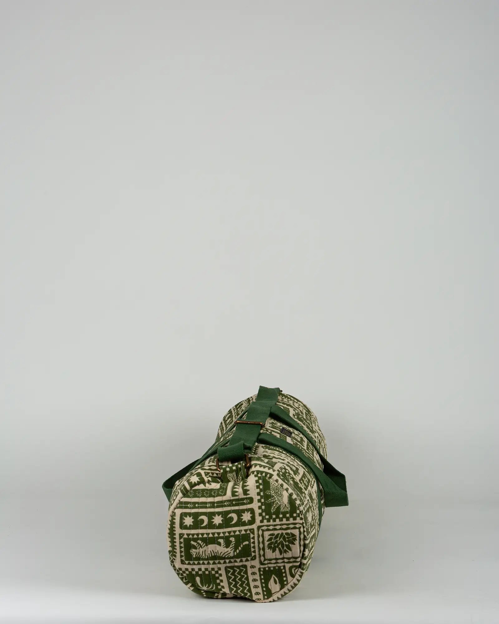 Sac de yoga en tissu matelassé Bokabas, imprimé Art vert kaki et beige, vue de profil