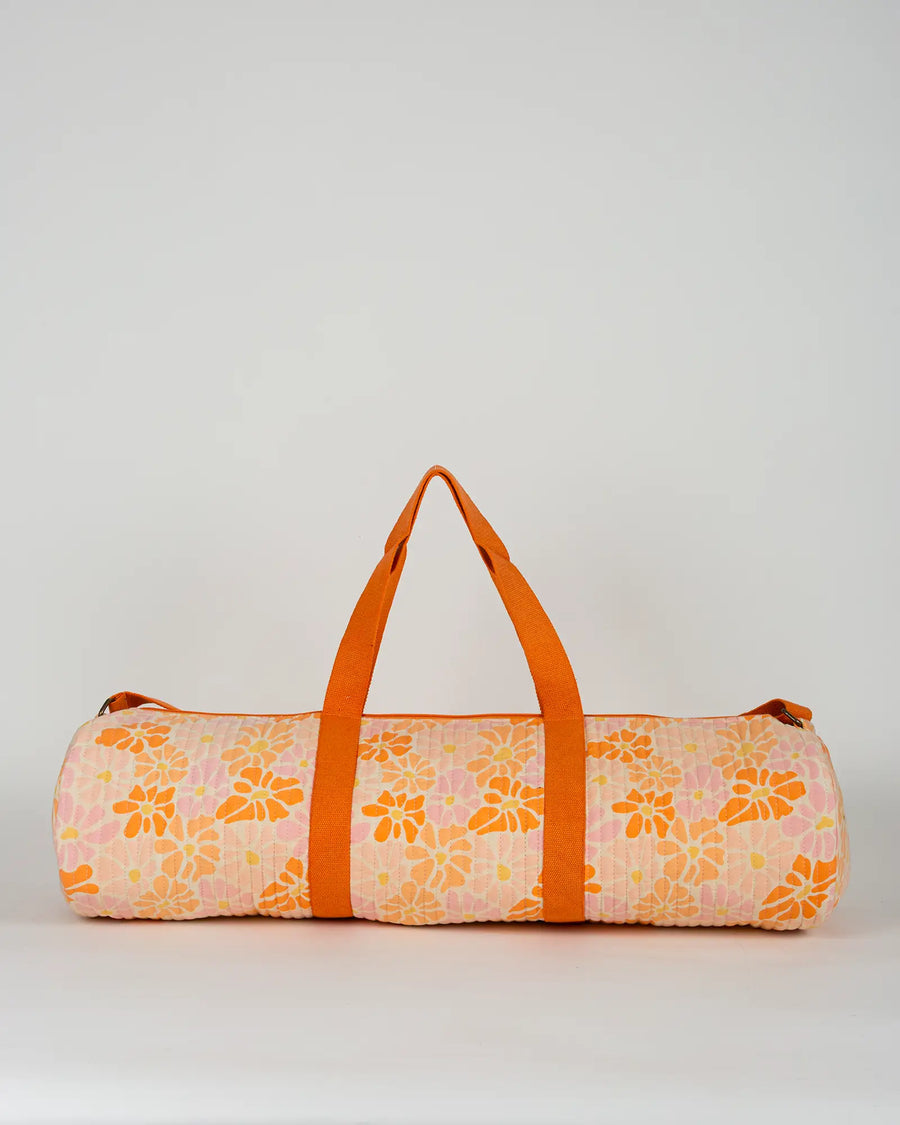 Sac de yoga en tissu matelassé Bokabas, imprimé Peachy fleuri orange, vue de dos
