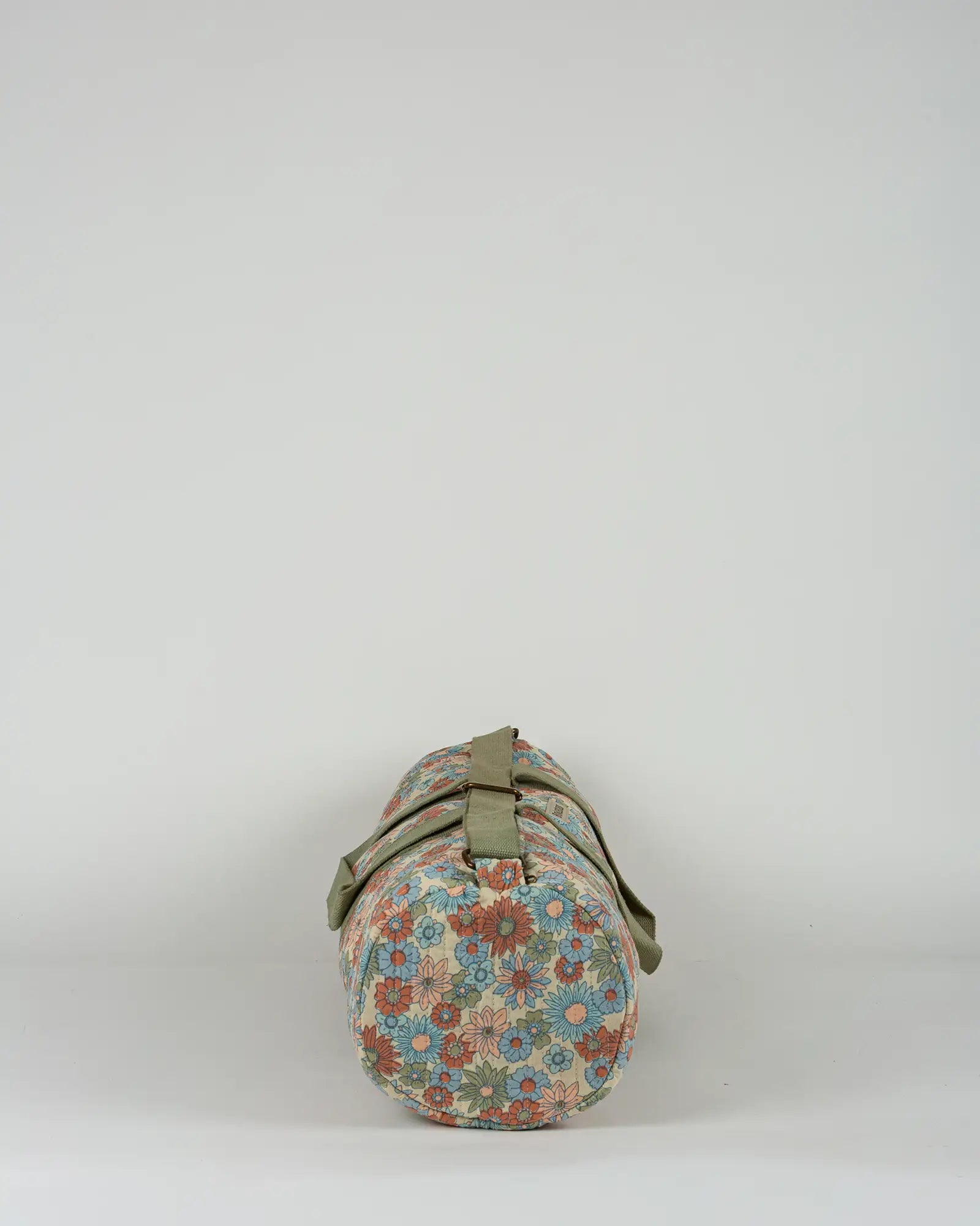 Sac de yoga en tissu matelassé Bokabas, imprimé Rétro liberty vert, bleu et orange, vue de profil