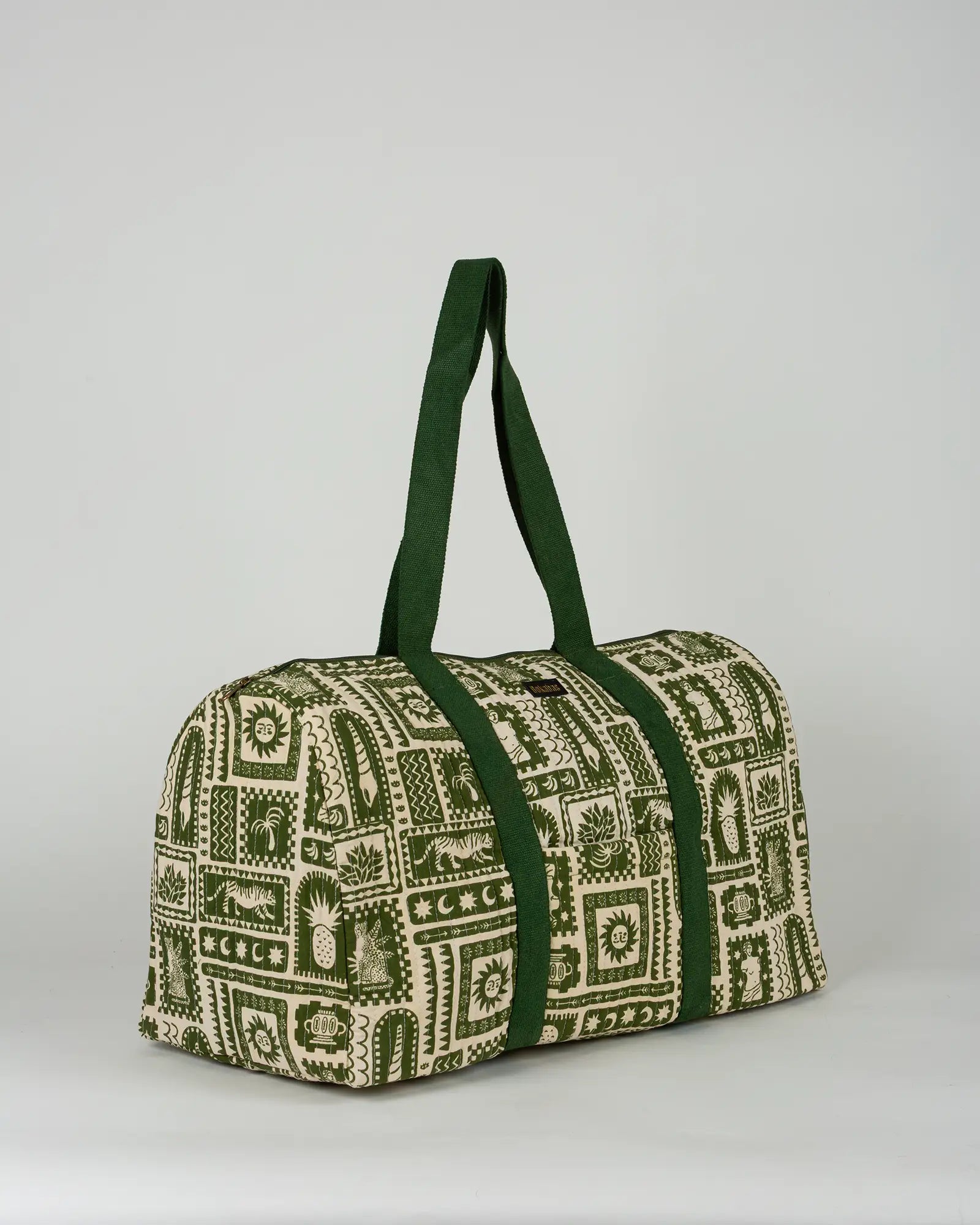 Sac week-end matelassé Bokabas, imprimé Art vert kaki et beige, vue de trois-quarts