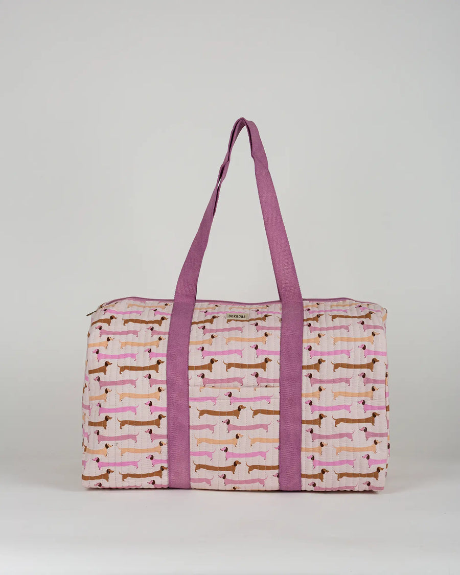 Sac week-end matelassé Bokabas, imprimé Saucisse chien teckel rose et violet, vue de face