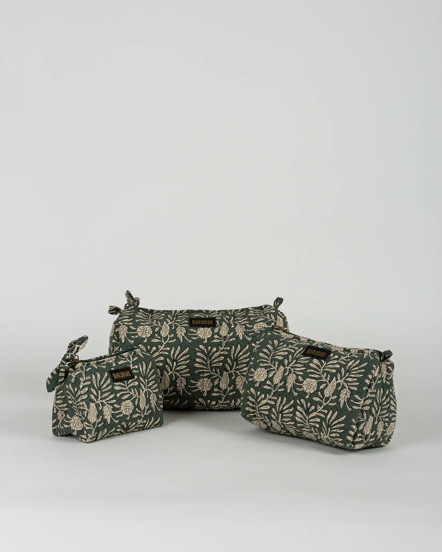 Trousse de toilette matelassée en coton Bokabas, imprimé Dema vert kaki, vue de face