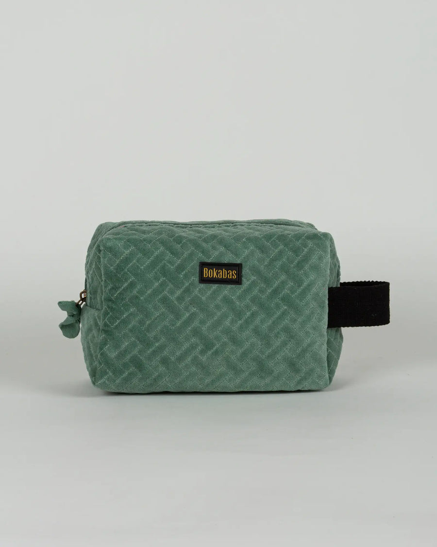 Trousse de toilette en velours côtelé Bokabas, vert sauge, vue de face