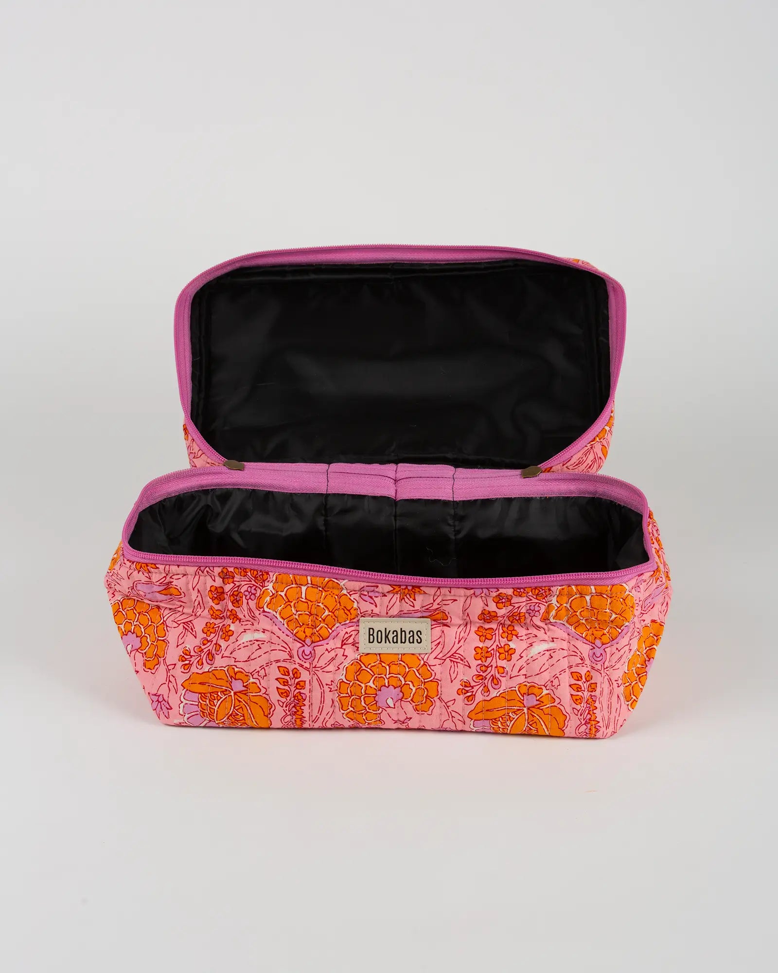 Trousse vanity maquillage matelassée Bokabas, imprimé Marie rose fleuri, vue de l'intérieur