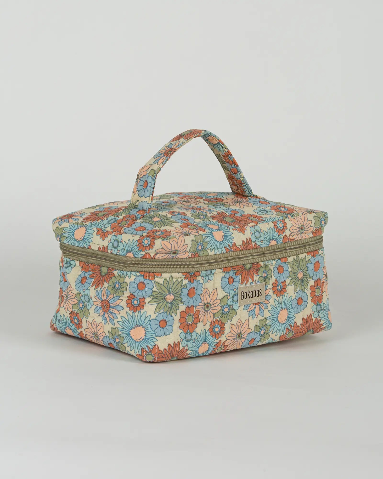 Trousse vanity maquillage matelassée Bokabas, imprimé Rétro liberty vert, bleu et orange, vue de trois-quarts