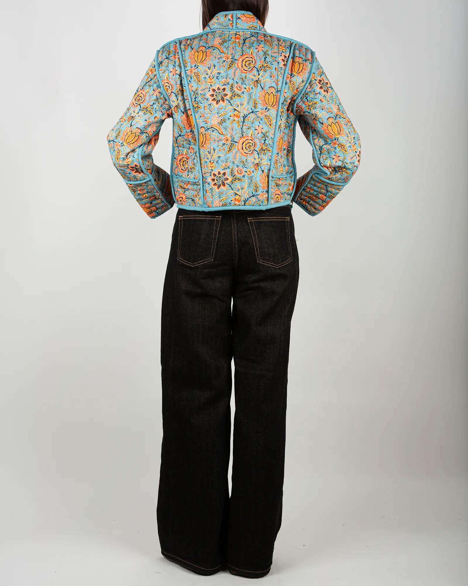 Veste kimono matelassée Bokabas, imprimé Lolem bleu et rose fleuri, vue de dos
