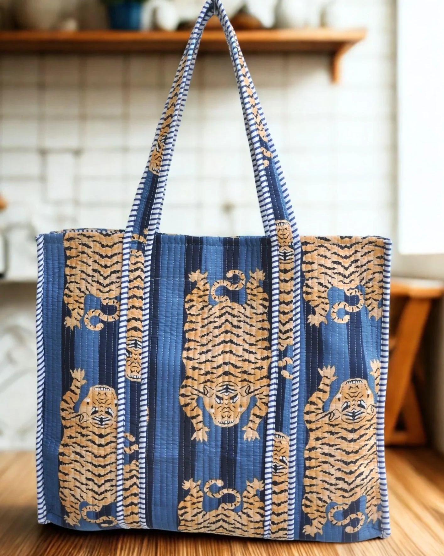 Sac cabas réversible en coton matelassé - TIGRE Bleu - Bokabas Sac (Image 4)