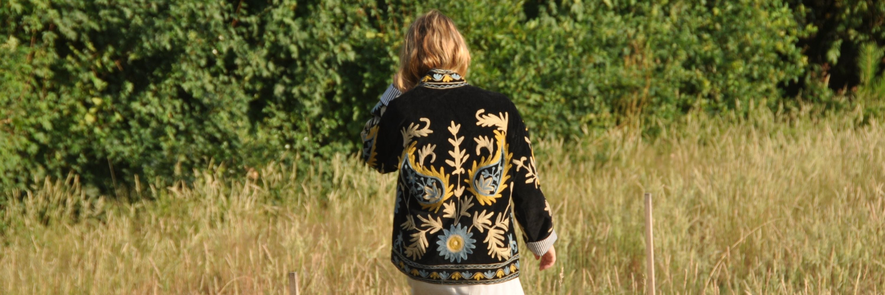 Vestes brodées