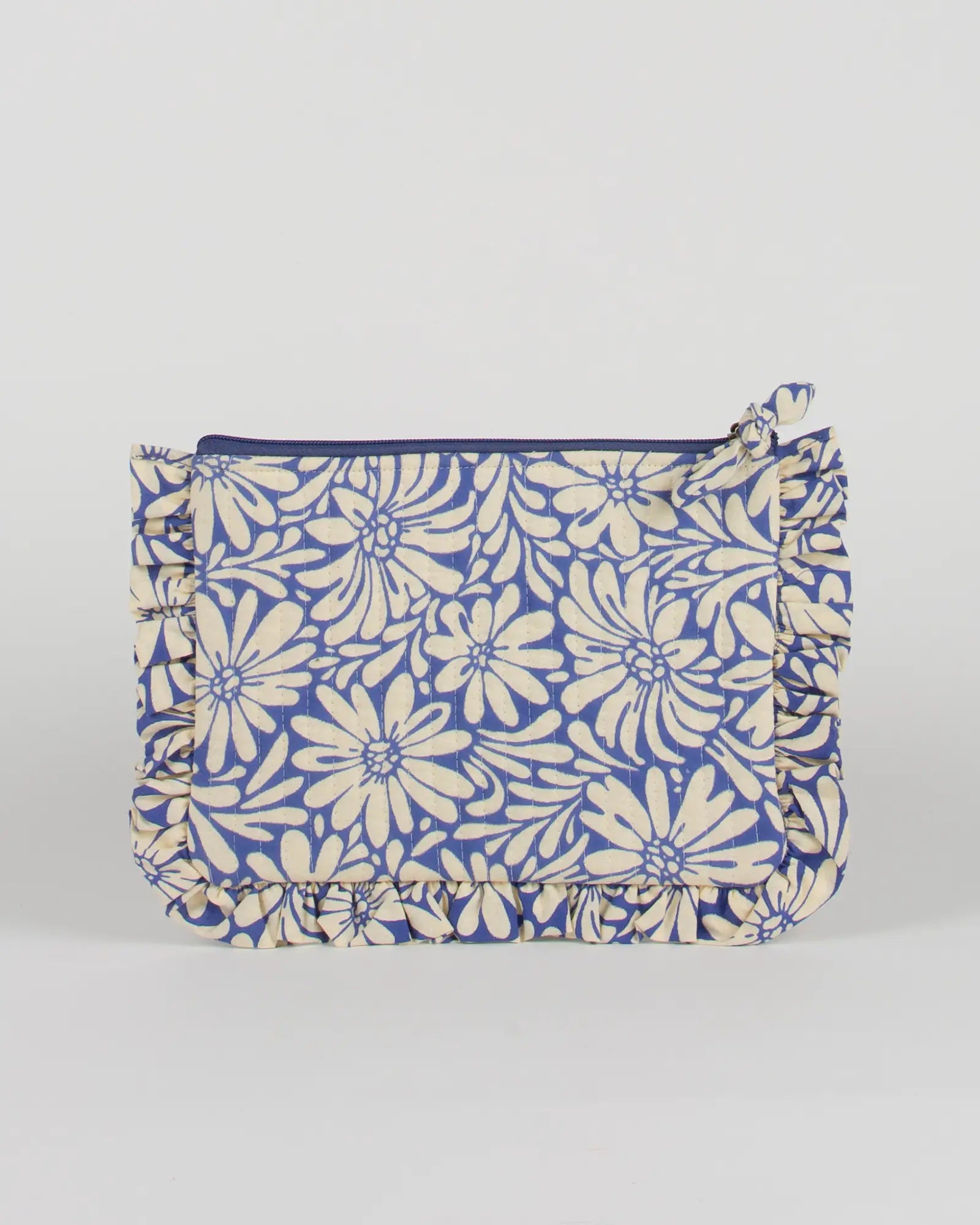 Pochette matelassée à froufrous Daisy, vue de dos – Bokabas
