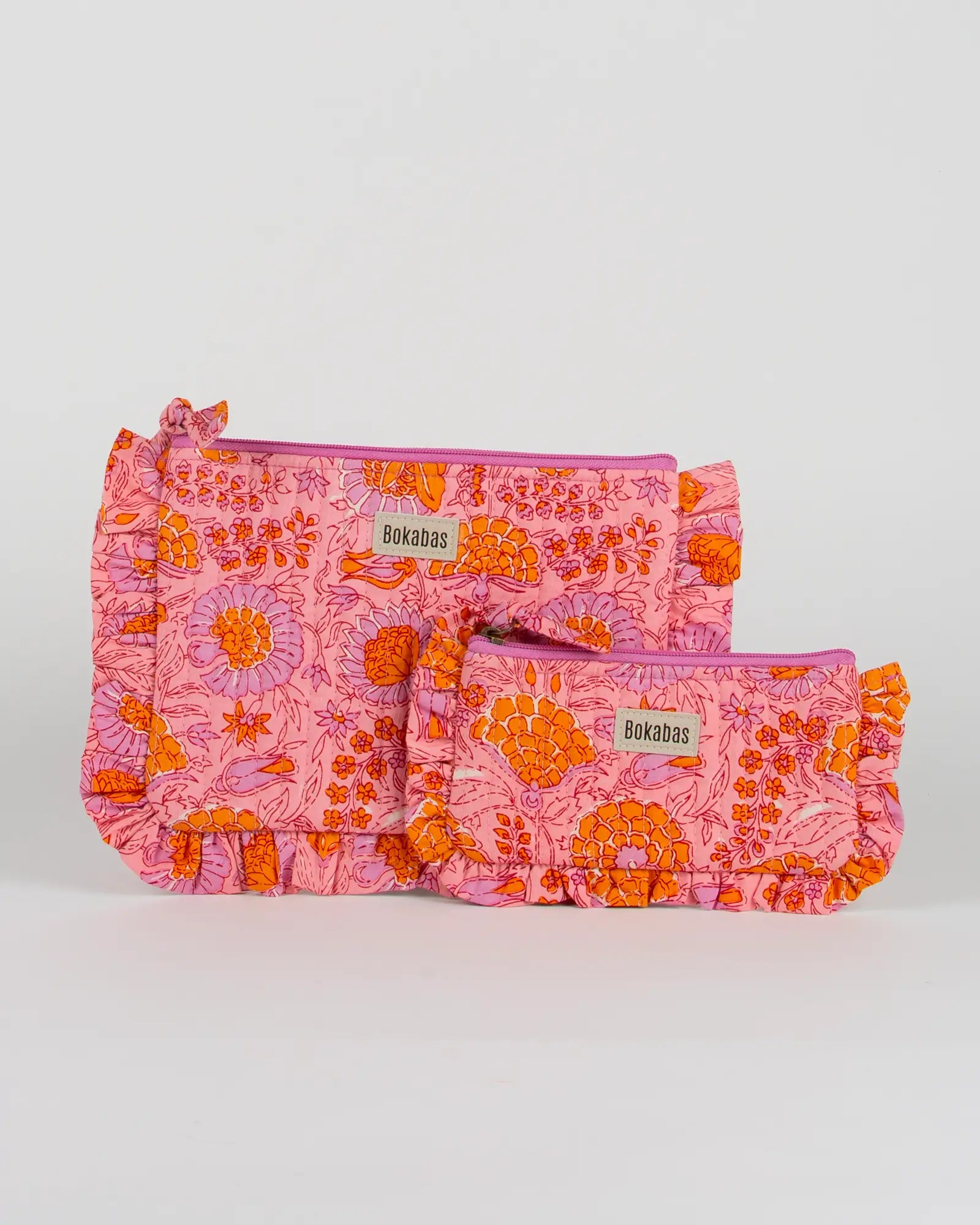 Pochette matelassée à froufrous Bokabas, imprimé Marie rose fleuri, vue de face