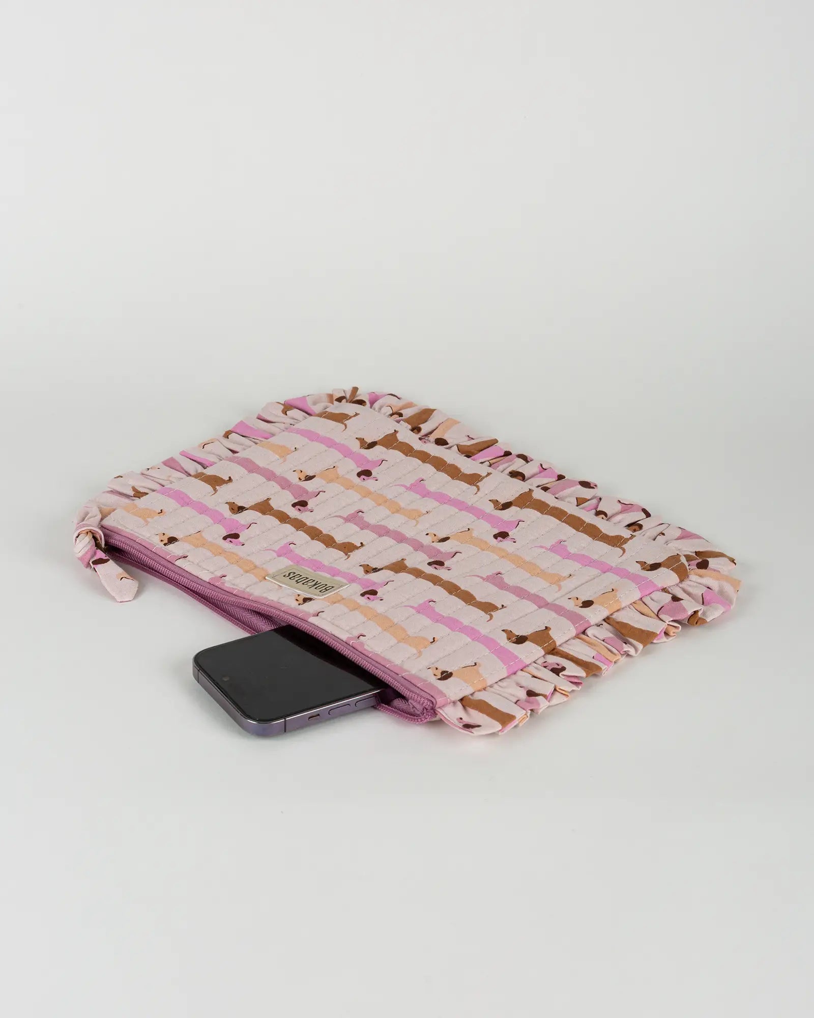 Pochette matelassée à froufrous Saucisse, vue de dessus – Bokabas