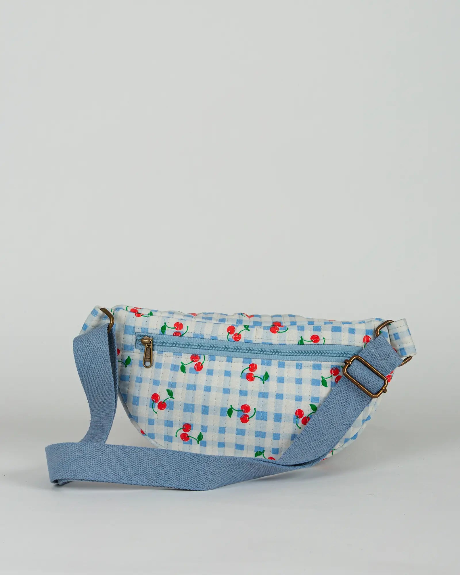 Sac banane matelassé Bokabas, imprimé Cerise vichy bleu, vue de dos