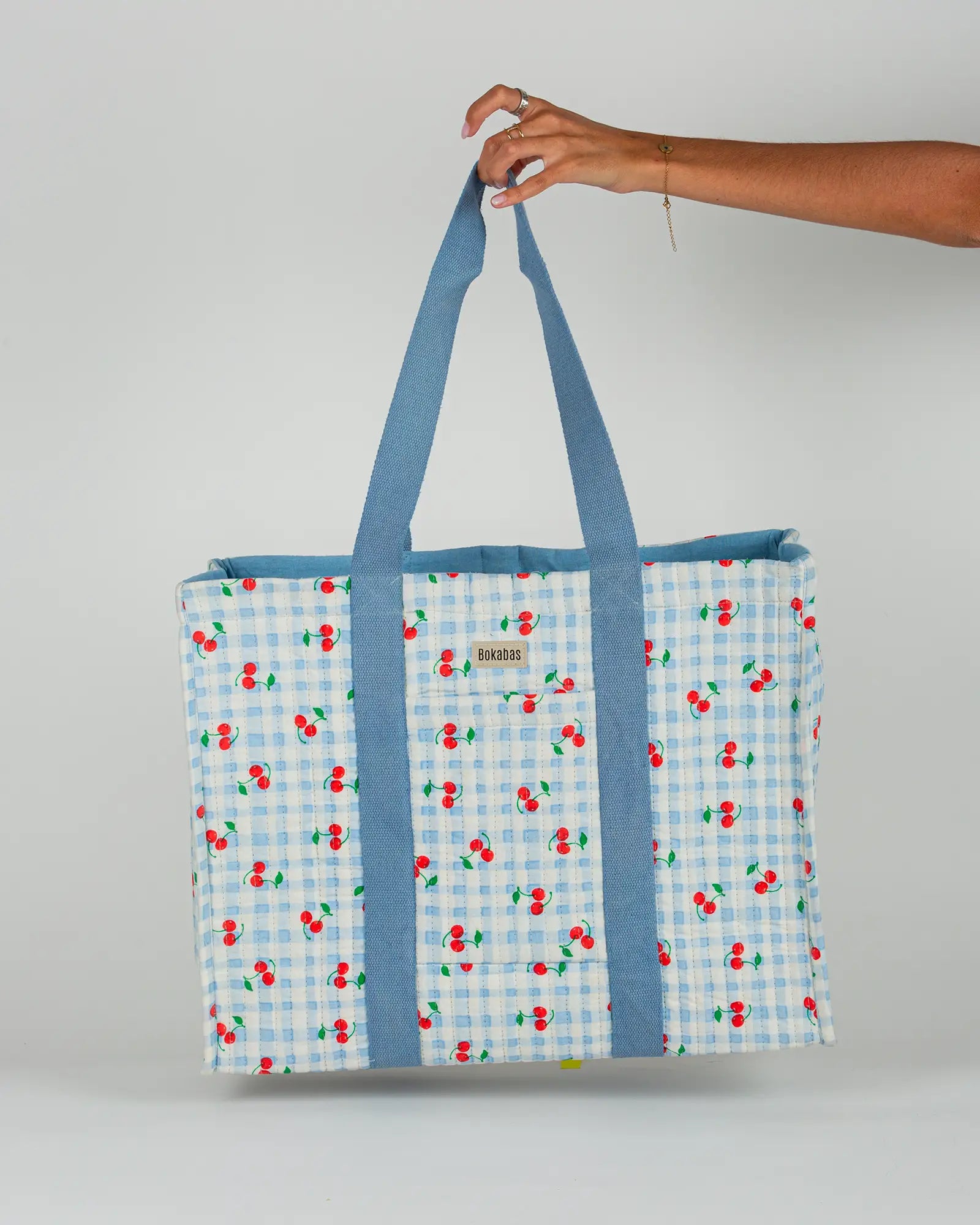 Sac cabas en tissu matelassé Bokabas, imprimé Cerise vichy bleu, vue de face