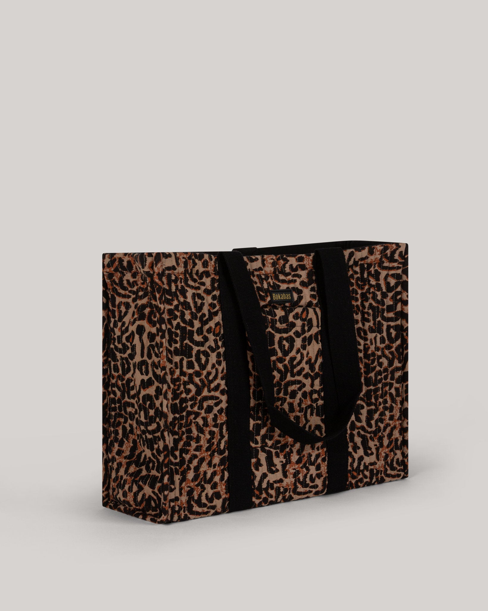 Le sac cabas en tissu matelassé Leopard marron