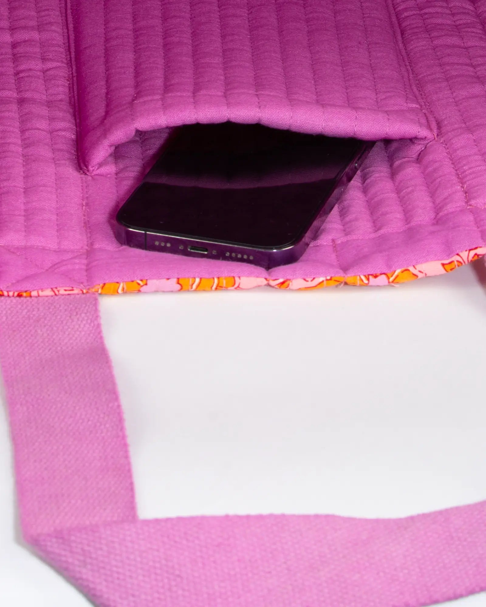 Sac cabas réversible en tissu matelassé Bokabas, imprimé Marie rose fleuri, vue de l'intérieur