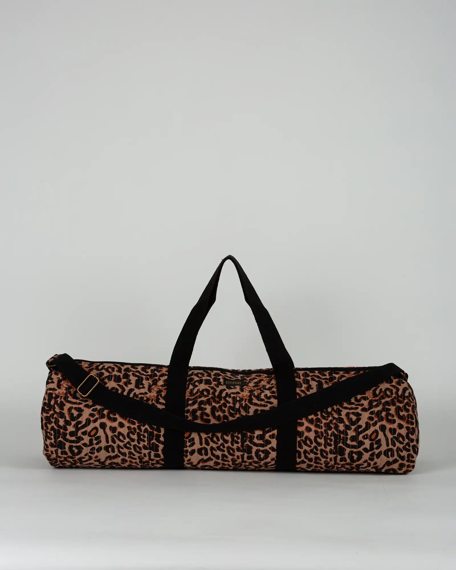 Sac de yoga en tissu matelassé Bokabas, imprimé léopard noir et marron, vue de face