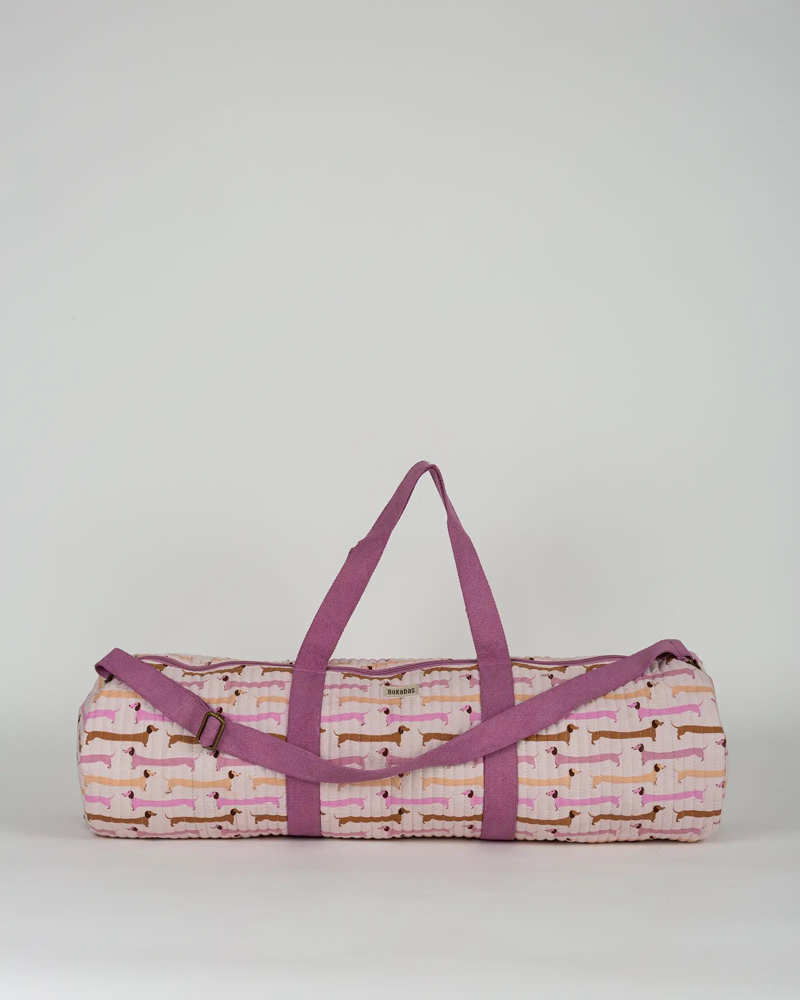 Sac de yoga en tissu matelassé Bokabas, imprimé Saucisse chien teckel rose et violet, vue de face