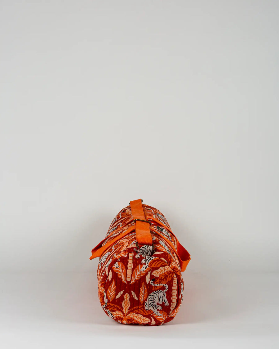 Sac de yoga en tissu matelassé Bokabas, imprimé Tropique palmier et guépard orange, vue de profil