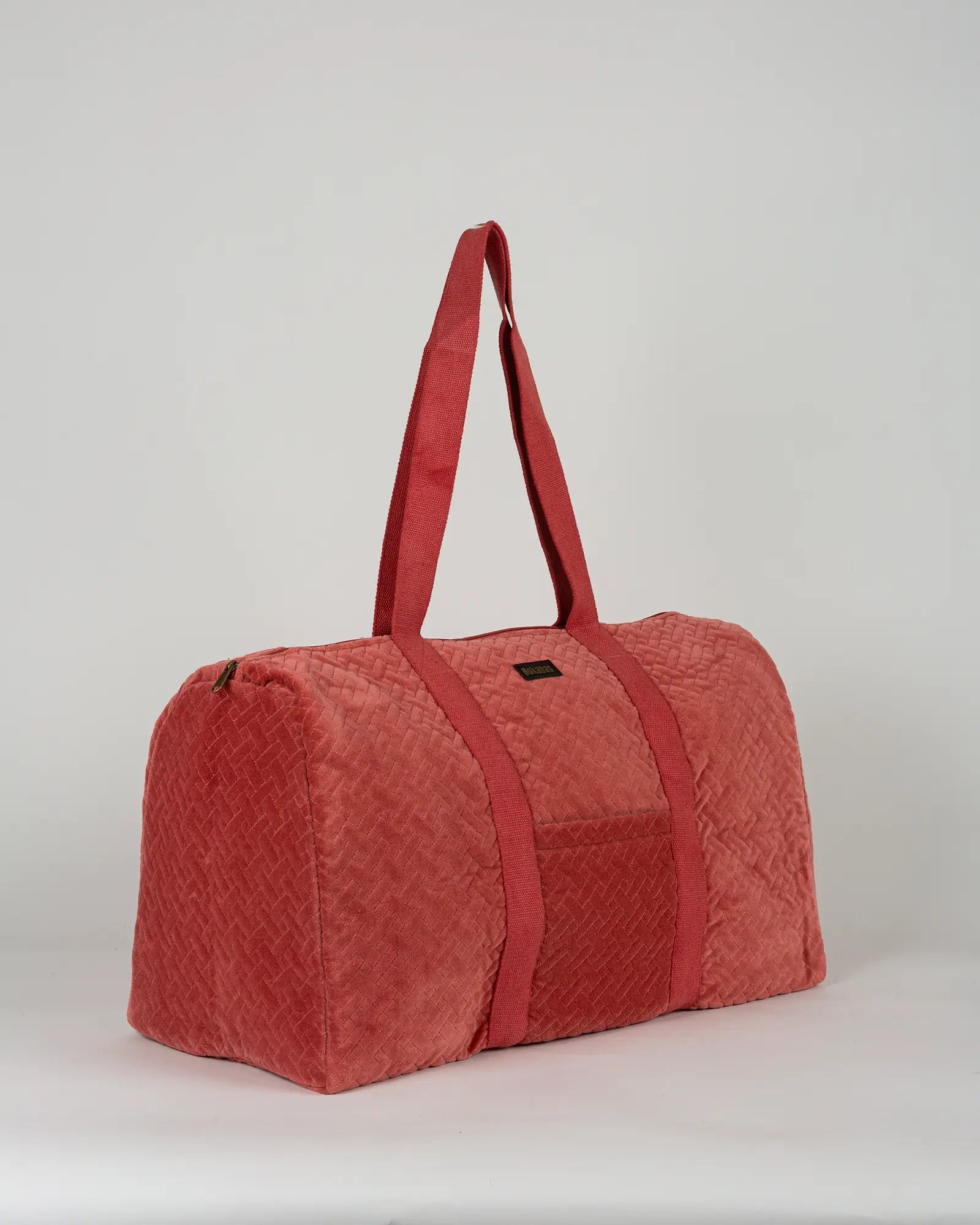 Sac week-end en velours côtelé Bokabas, rose framboise, vue de trois-quarts