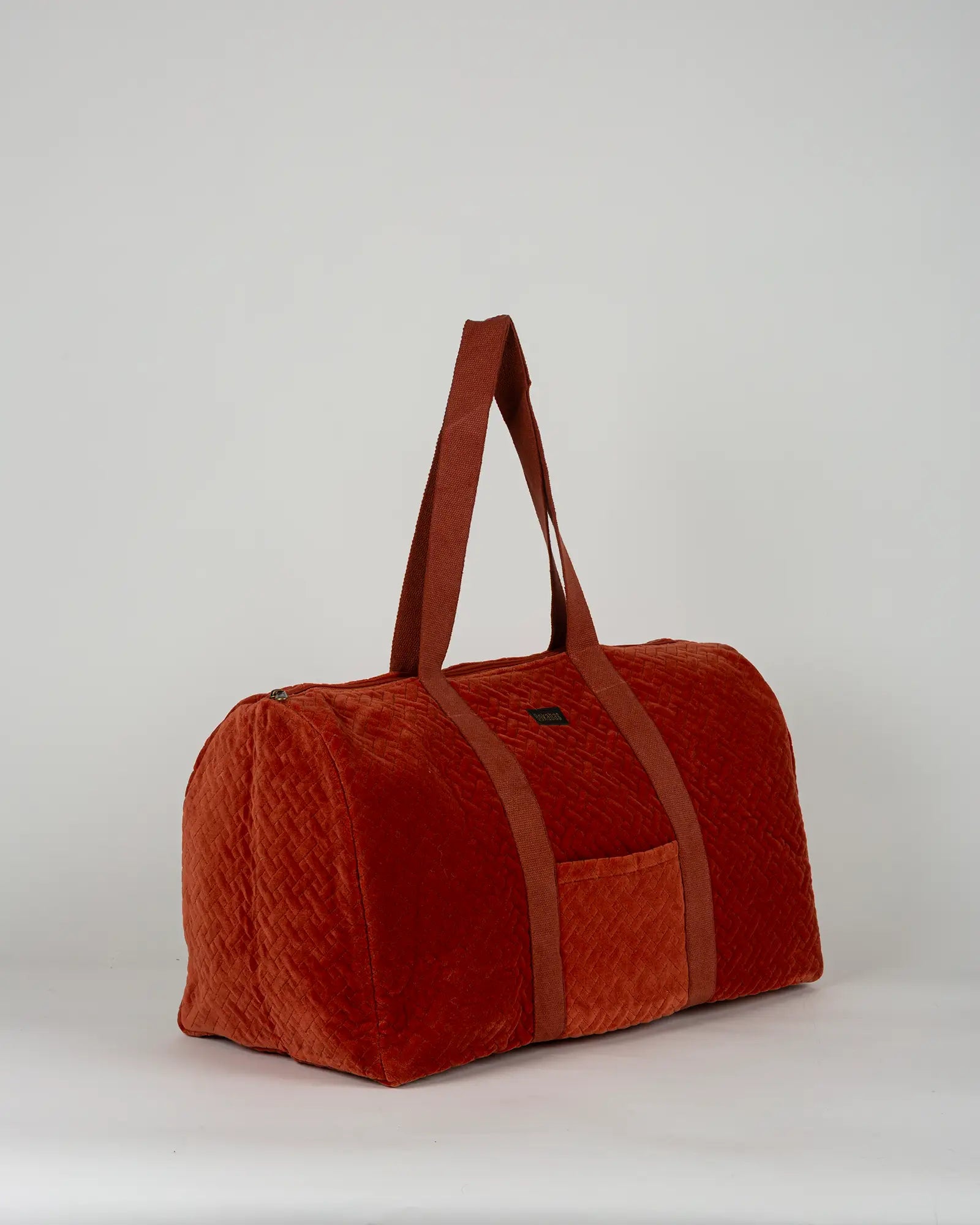 Sac week-end en velours côtelé Bokabas, terracotta, vue de trois-quarts