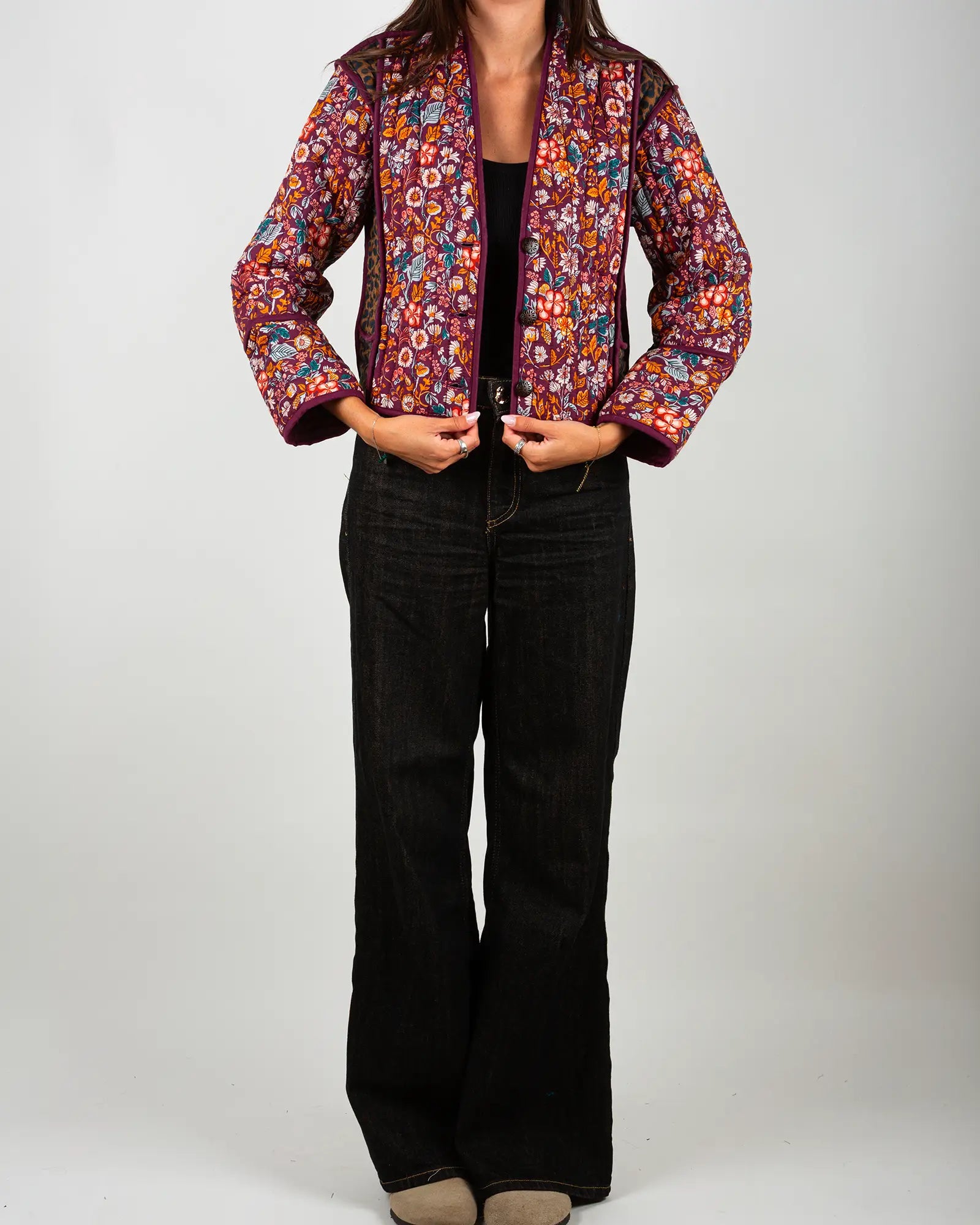 Veste kimono matelassée Bokabas, imprimé Morris Léopard, fleuri et léopard, vue de face