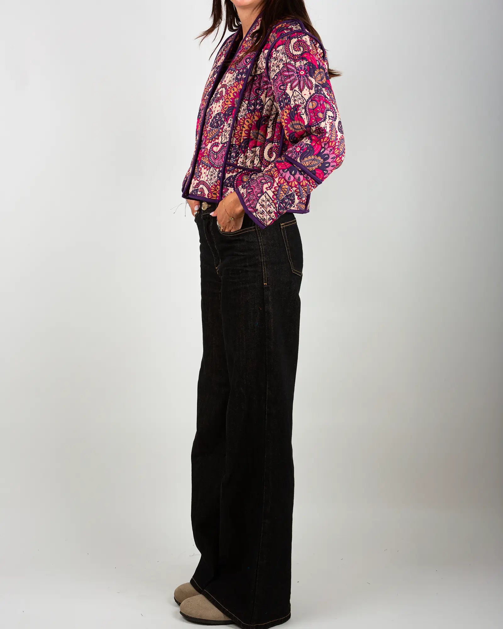 Veste kimono matelassée Bokabas, imprimé Pow rose et beige, vue de profil